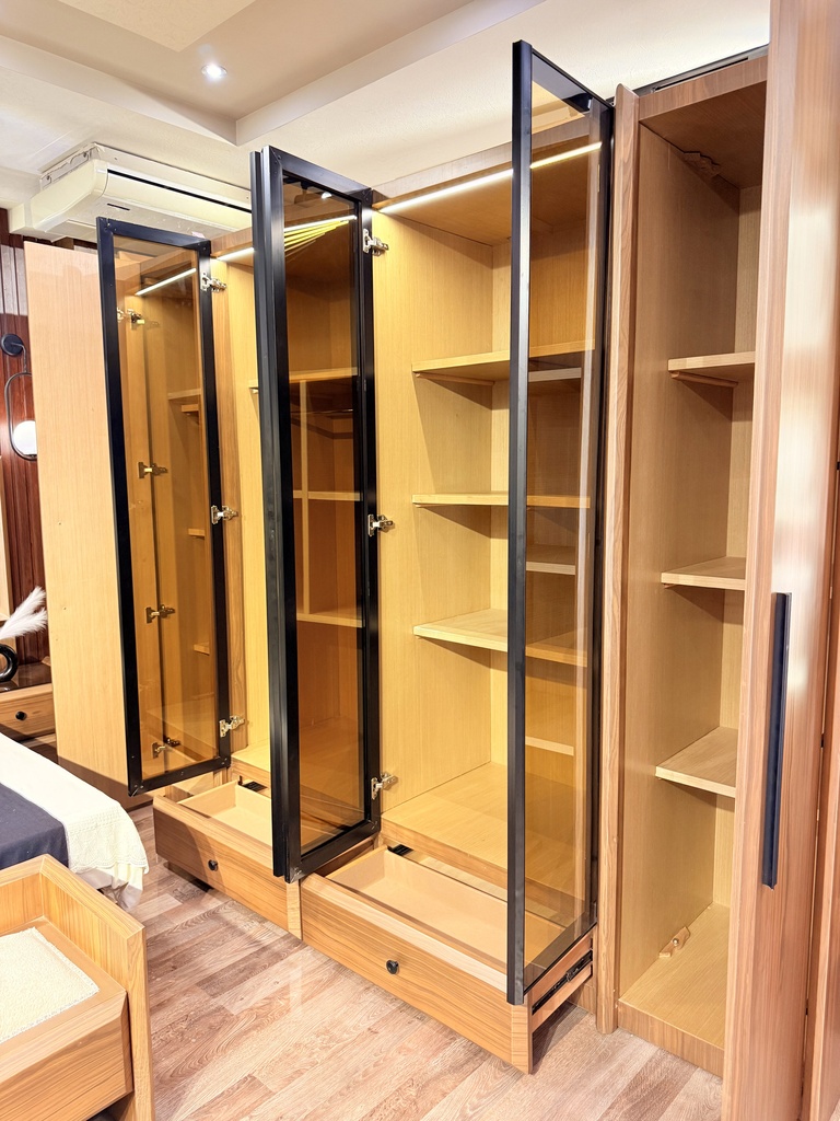 GALLERY_006.jpg