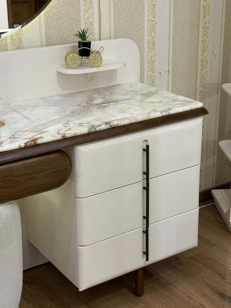 GALLERY_004.jpg