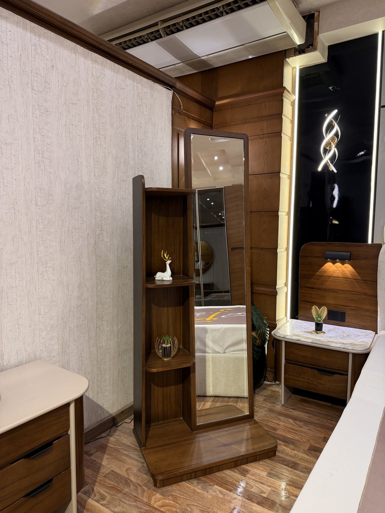 GALLERY_002.jpg