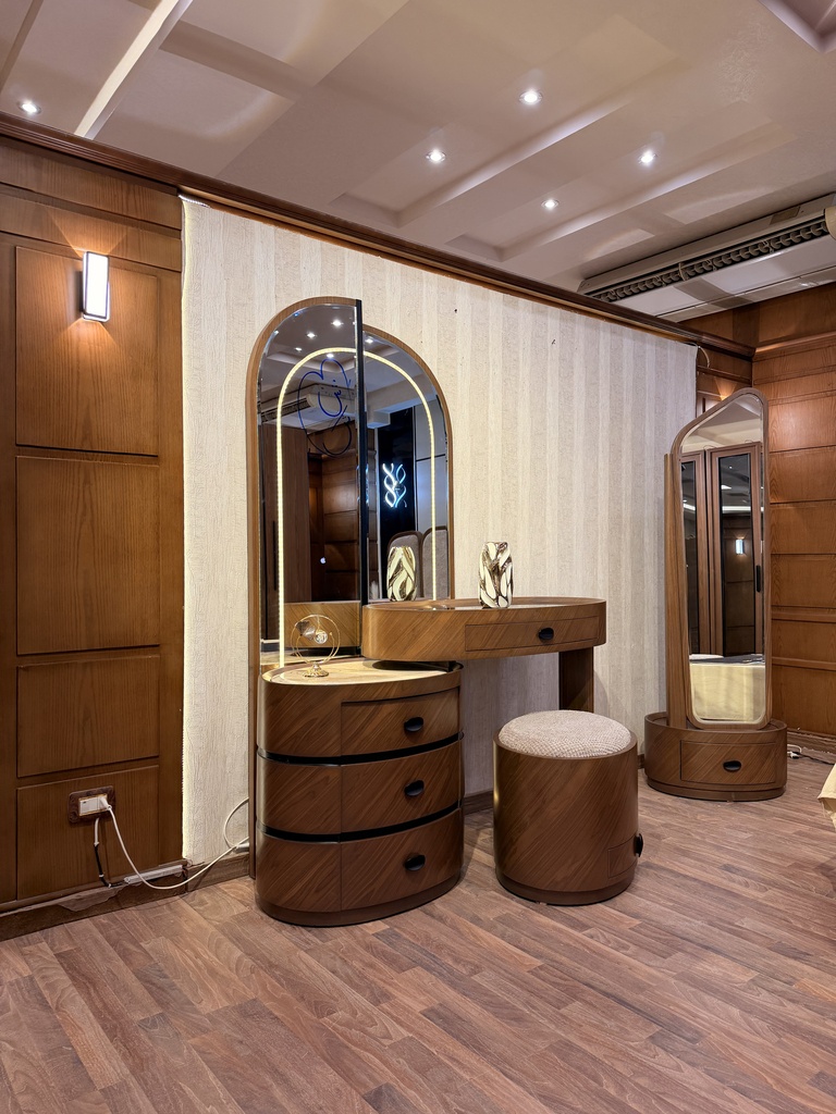GALLERY_003.jpg