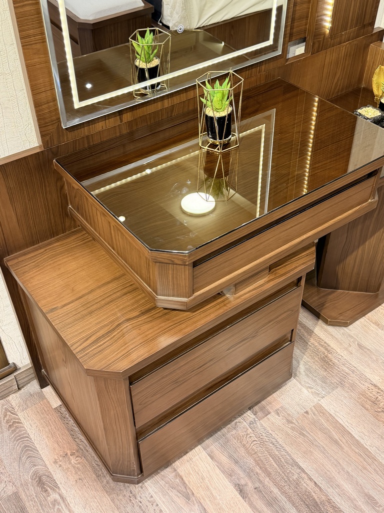 GALLERY_009.jpg