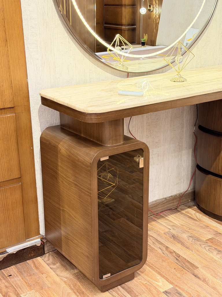 GALLERY_006.jpg