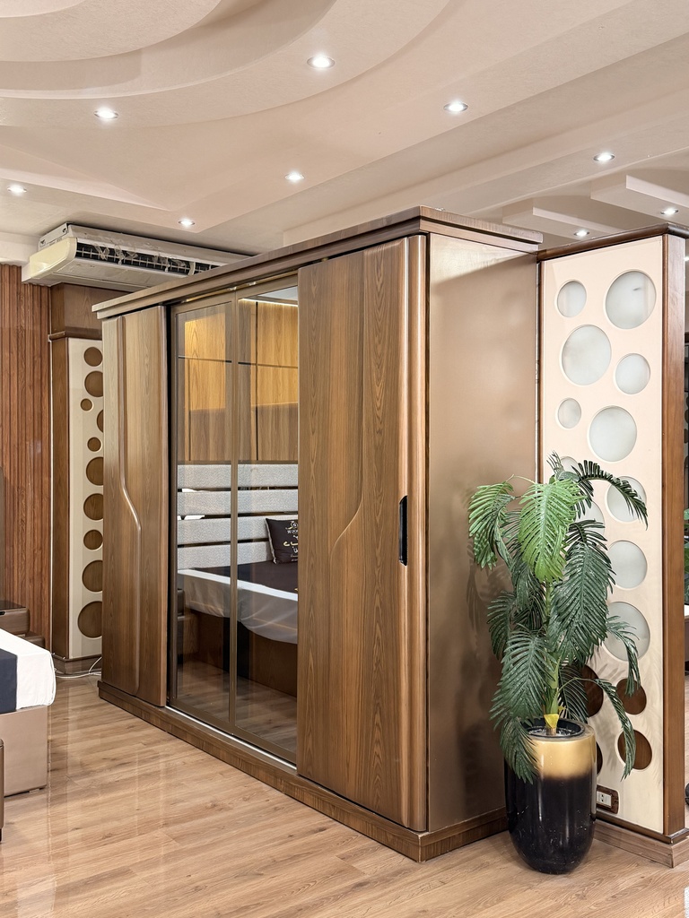 GALLERY_001.jpg