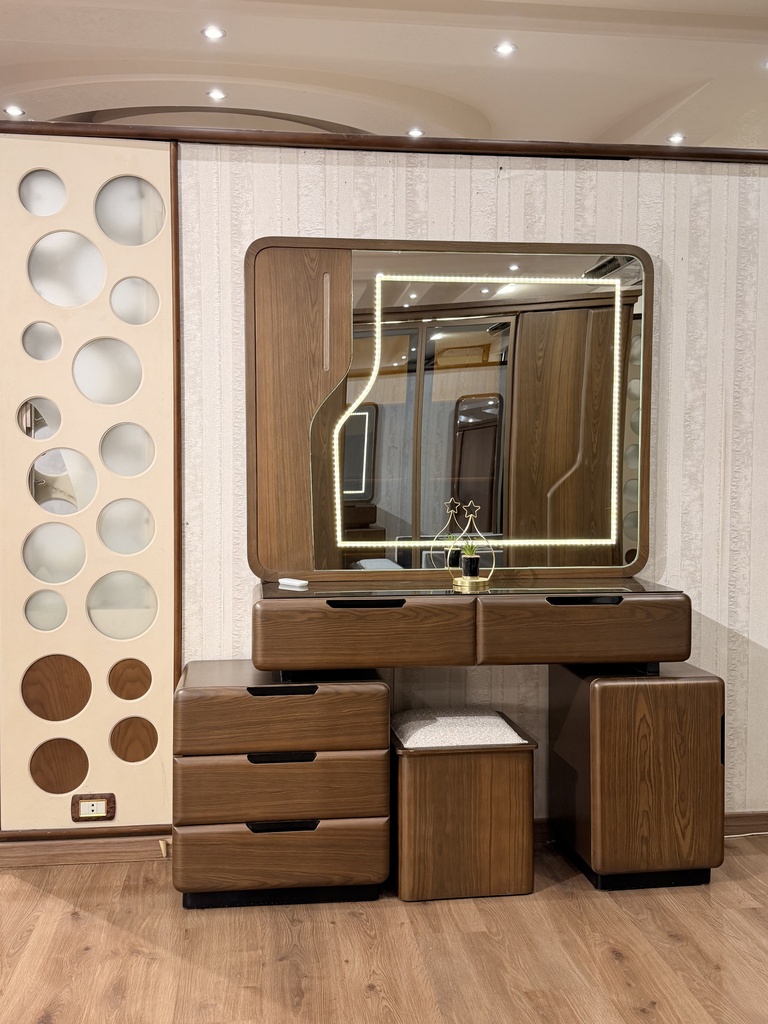 GALLERY_003.jpg