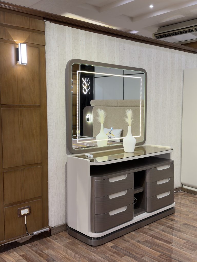 GALLERY_003.jpg