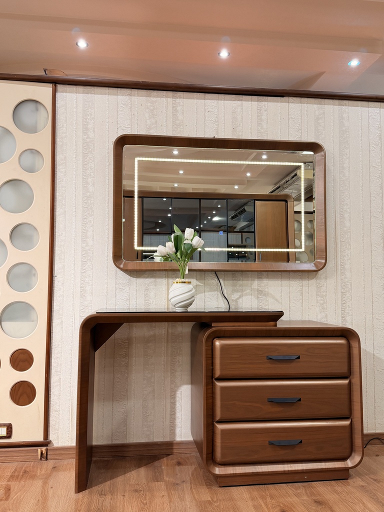GALLERY_005.jpg