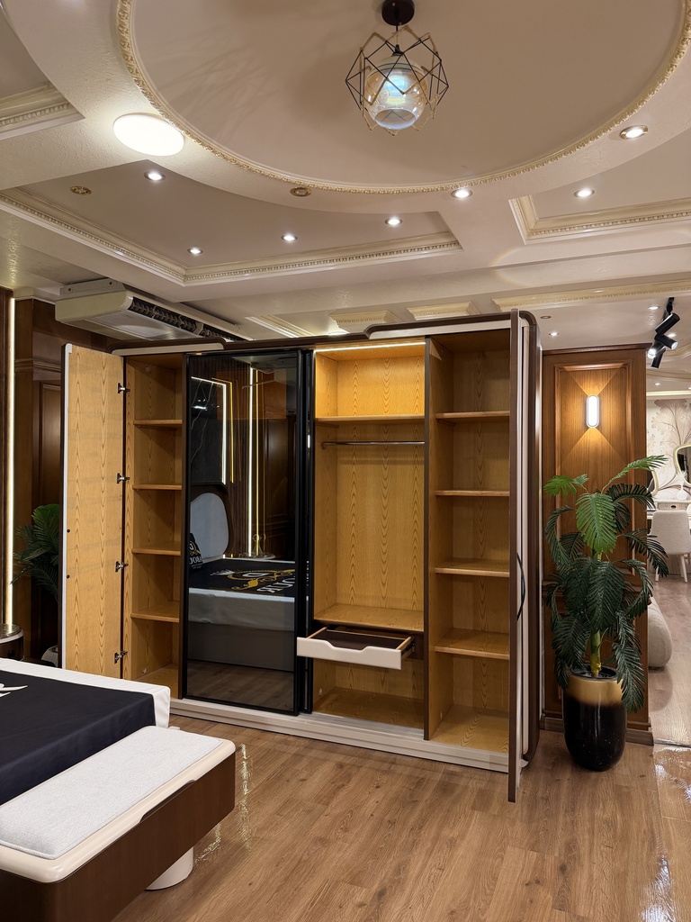 GALLERY_002.jpg